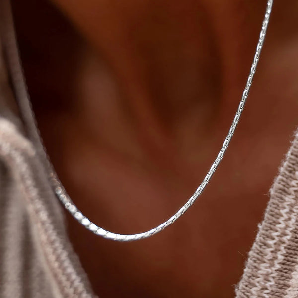 Wire Chain Necklace